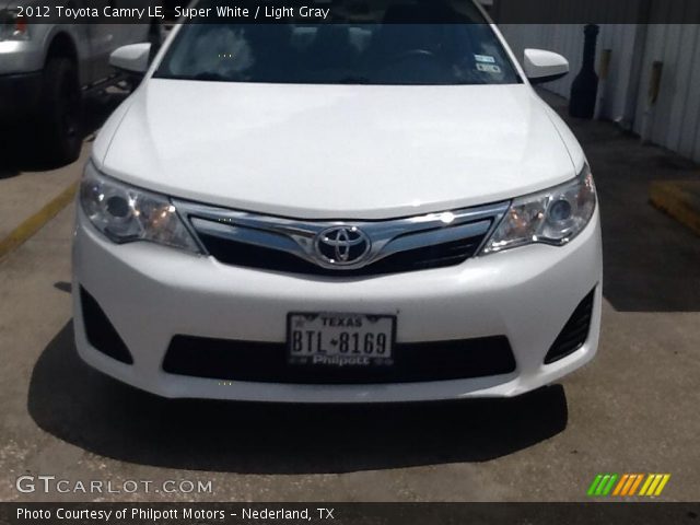 2012 Toyota Camry LE in Super White