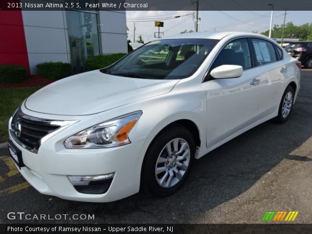 2013 Nissan Altima 2.5 S in Pearl White