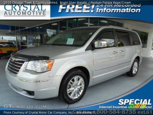 2010 Chrysler Town & Country Limited in Bright Silver Metallic