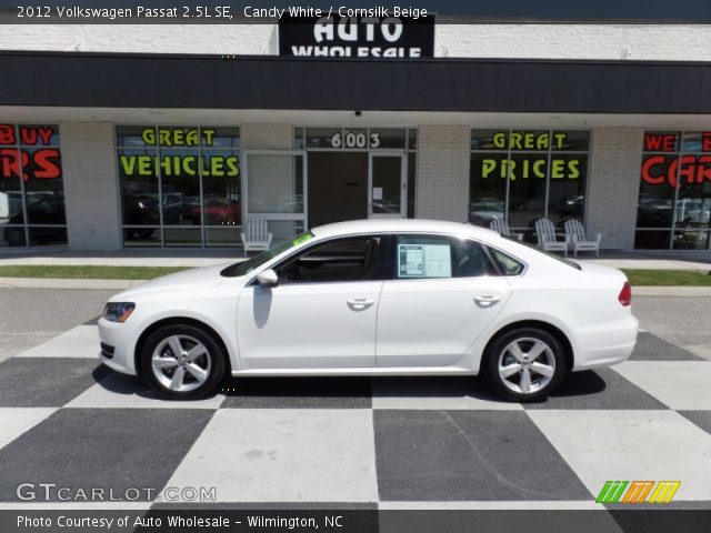 2012 Volkswagen Passat 2.5L SE in Candy White