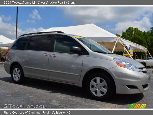 2009 Toyota Sienna LE in Silver Shadow Pearl