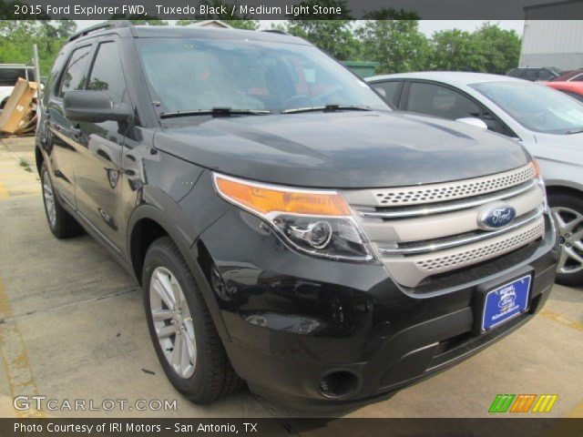 2015 Ford Explorer FWD in Tuxedo Black