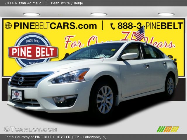 2014 Nissan Altima 2.5 S in Pearl White