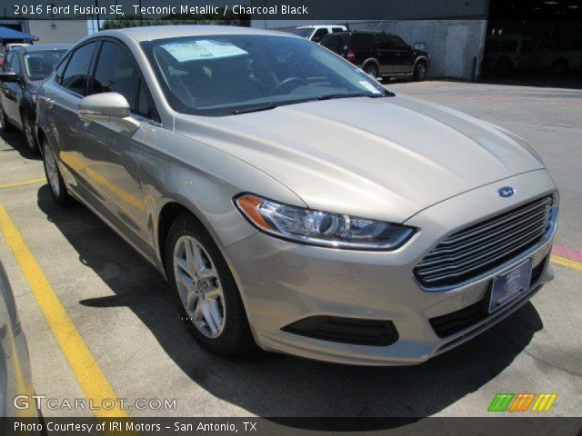 2016 Ford Fusion SE in Tectonic Metallic