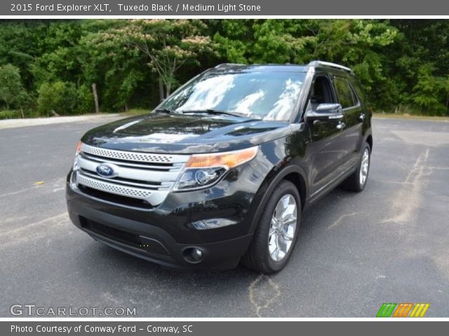 2015 Ford Explorer XLT in Tuxedo Black