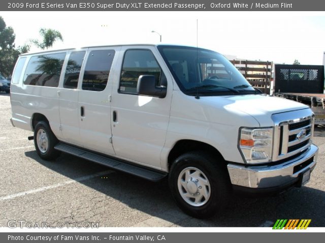 2009 Ford E Series Van E350 Super Duty XLT Extended Passenger in Oxford White