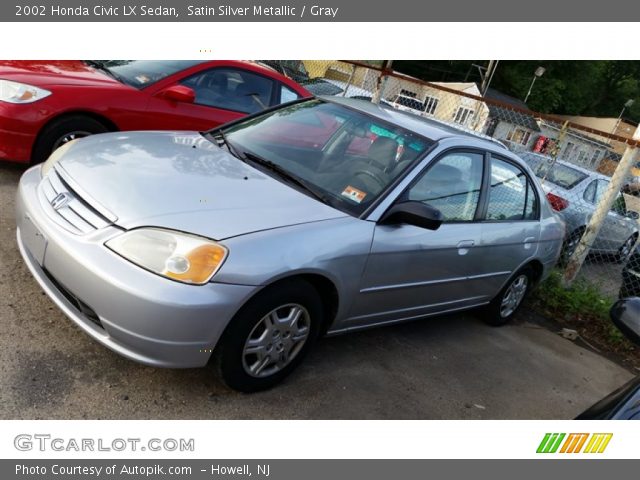 2002 Honda Civic LX Sedan in Satin Silver Metallic