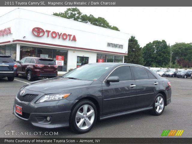 2011 Toyota Camry SE in Magnetic Gray Metallic