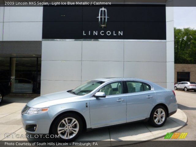 2009 Lincoln MKS Sedan in Light Ice Blue Metallic