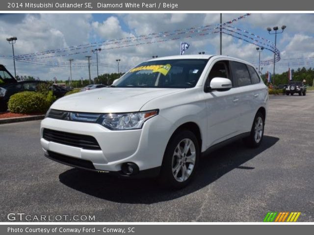 2014 Mitsubishi Outlander SE in Diamond White Pearl
