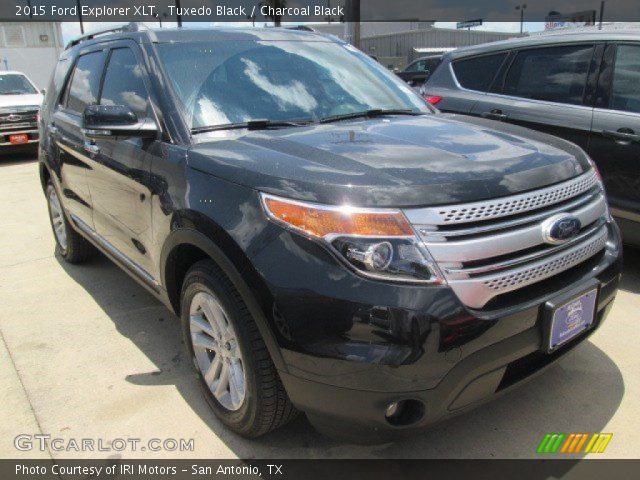 2015 Ford Explorer XLT in Tuxedo Black