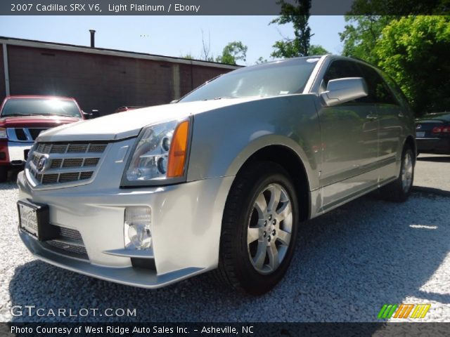 2007 Cadillac SRX V6 in Light Platinum