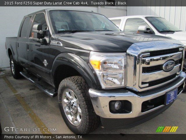 2015 Ford F250 Super Duty Lariat Crew Cab 4x4 in Tuxedo Black