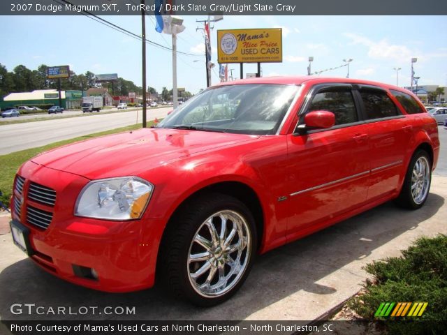 2007 Dodge Magnum SXT in TorRed