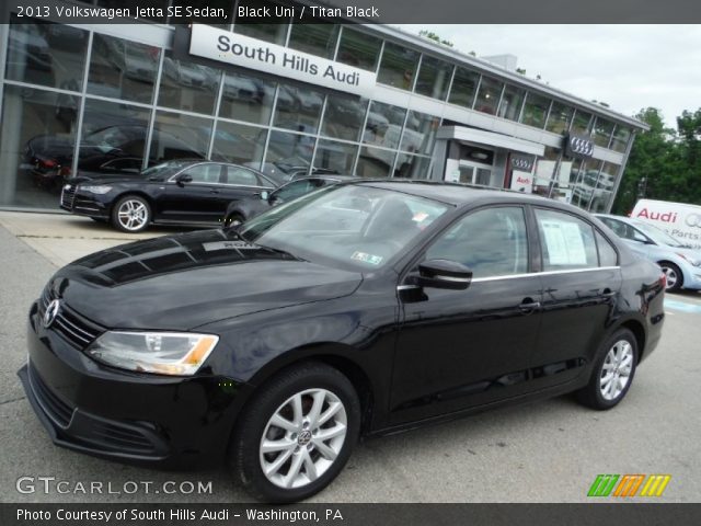 2013 Volkswagen Jetta SE Sedan in Black Uni