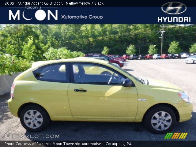 2009 Hyundai Accent GS 3 Door in Mellow Yellow