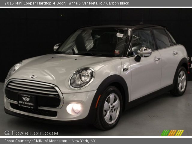 2015 Mini Cooper Hardtop 4 Door in White Silver Metallic