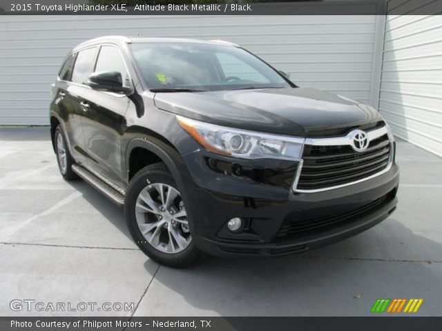 2015 Toyota Highlander XLE in Attitude Black Metallic