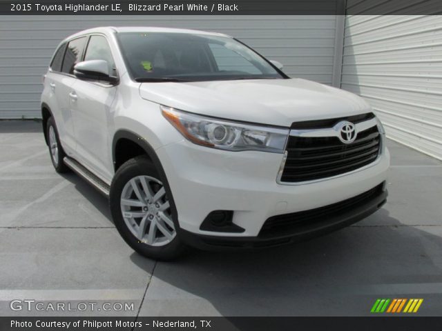 2015 Toyota Highlander LE in Blizzard Pearl White