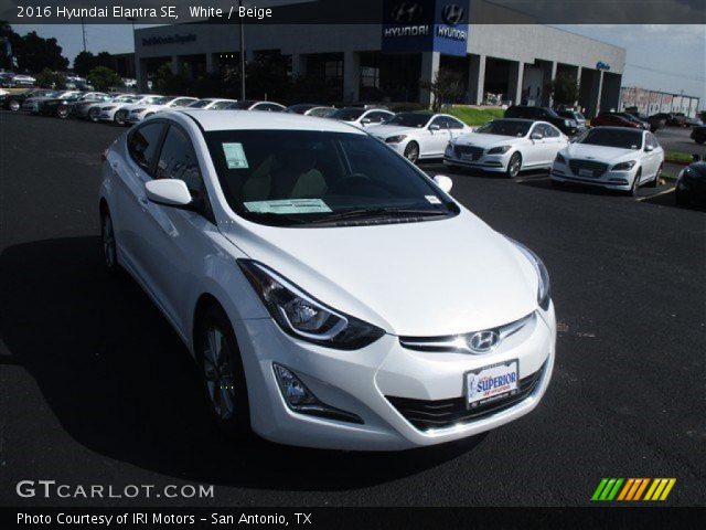 2016 Hyundai Elantra SE in White