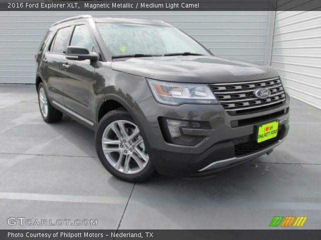 2016 Ford Explorer XLT in Magnetic Metallic