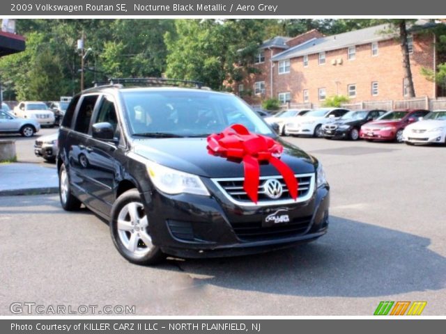 2009 Volkswagen Routan SE in Nocturne Black Metallic