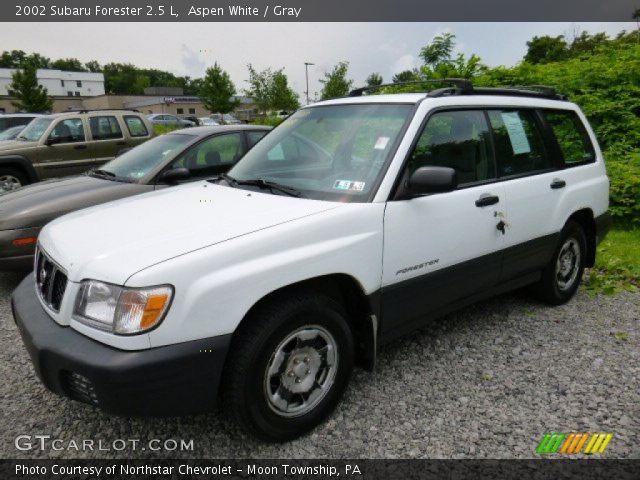 2002 Subaru Forester 2.5 L in Aspen White