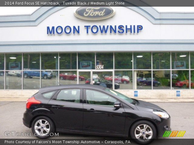 2014 Ford Focus SE Hatchback in Tuxedo Black