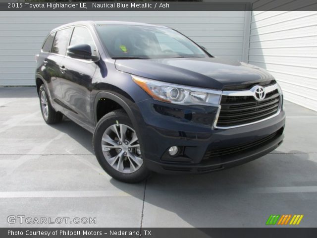 2015 Toyota Highlander LE in Nautical Blue Metallic