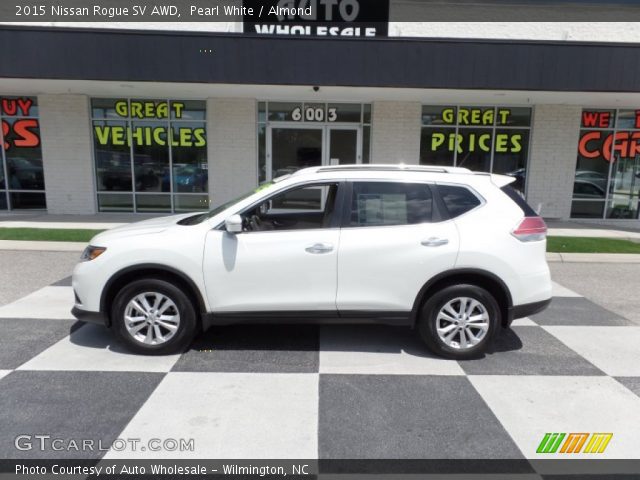2015 Nissan Rogue SV AWD in Pearl White