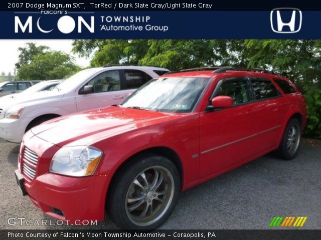 2007 Dodge Magnum SXT in TorRed