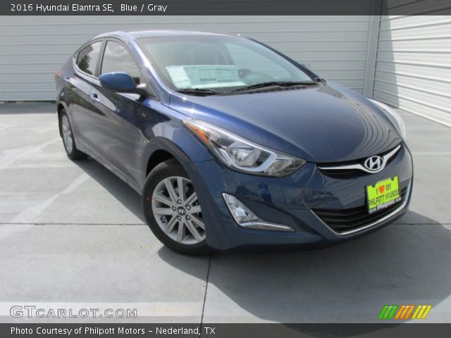 2016 Hyundai Elantra SE in Blue