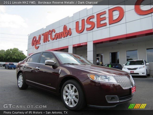 2011 Lincoln MKZ FWD in Bordeaux Reserve Metallic