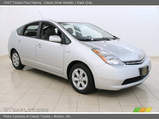 2007 Toyota Prius Hybrid in Classic Silver Metallic