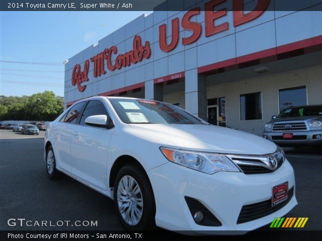 2014 Toyota Camry LE in Super White