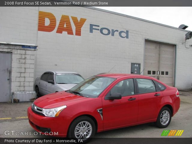 2008 Ford Focus SE Sedan in Vermillion Red