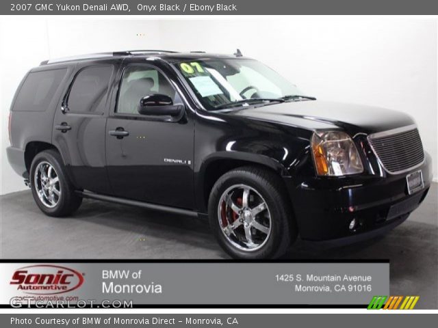 2007 GMC Yukon Denali AWD in Onyx Black