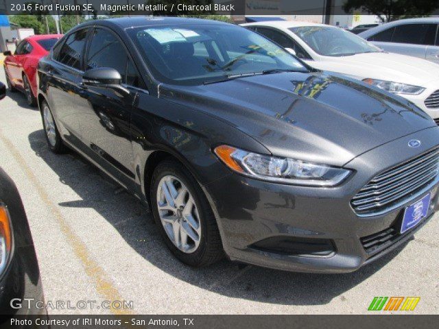 2016 Ford Fusion SE in Magnetic Metallic