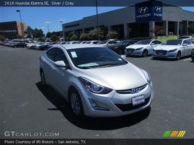2016 Hyundai Elantra SE in Silver