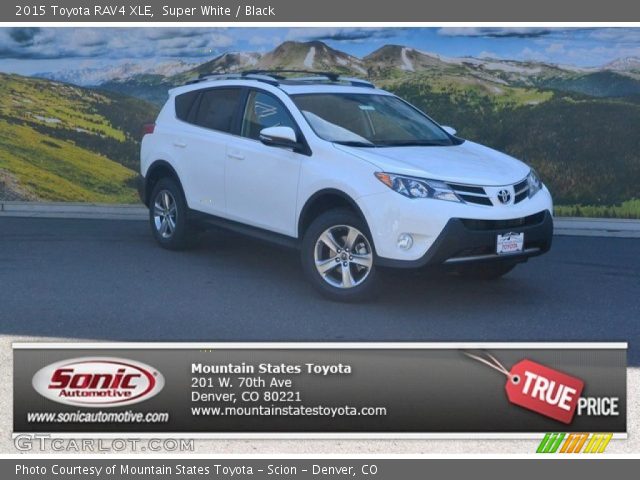 2015 Toyota RAV4 XLE in Super White