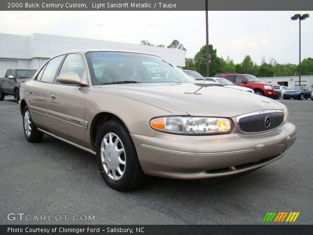 2000 Buick Century Custom in Light Sandrift Metallic