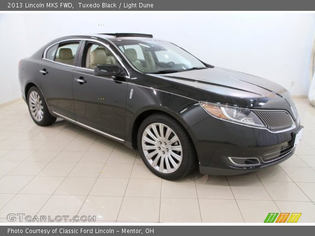 2013 Lincoln MKS FWD in Tuxedo Black