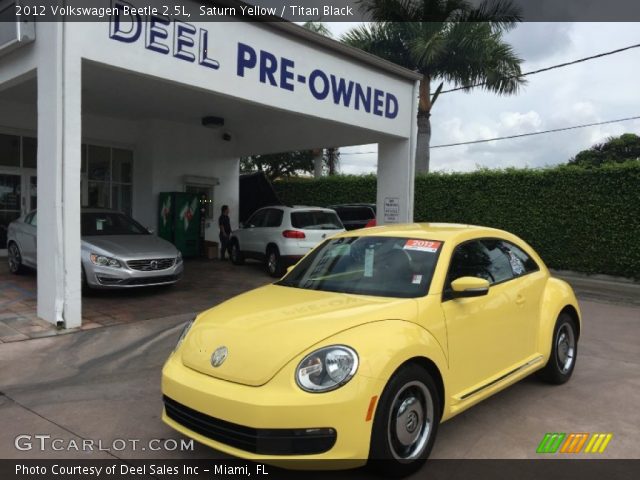 2012 Volkswagen Beetle 2.5L in Saturn Yellow