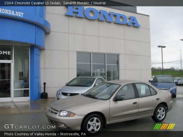 2004 Chevrolet Cavalier LS Sedan in Sandrift Metallic