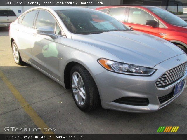 2016 Ford Fusion SE in Ingot Silver Metallic