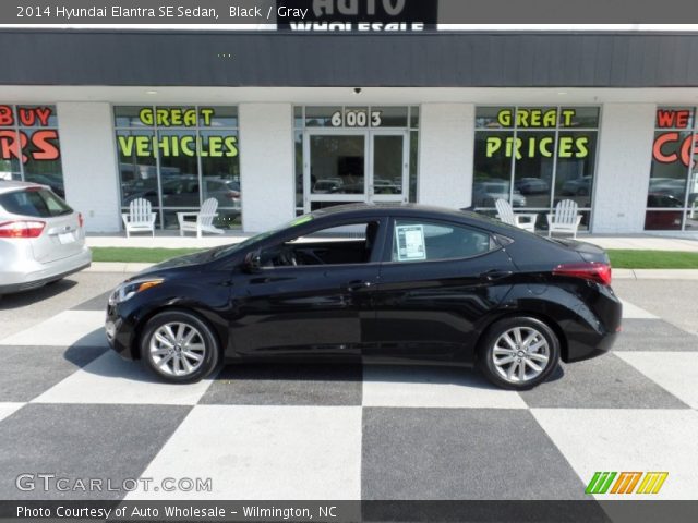 2014 Hyundai Elantra SE Sedan in Black