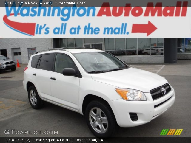 2012 Toyota RAV4 I4 4WD in Super White