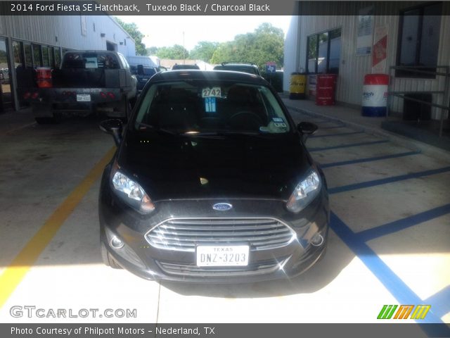 2014 Ford Fiesta SE Hatchback in Tuxedo Black