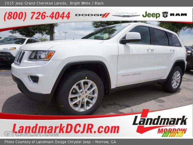 2015 Jeep Grand Cherokee Laredo in Bright White