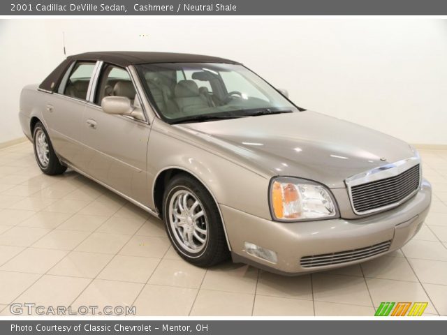 2001 Cadillac DeVille Sedan in Cashmere